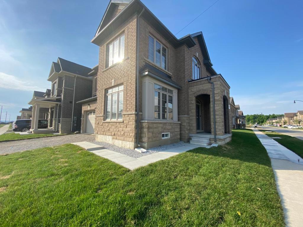 537 Veterans Dr Brampton On L7A 0C4 Villa Ngoại thất bức ảnh