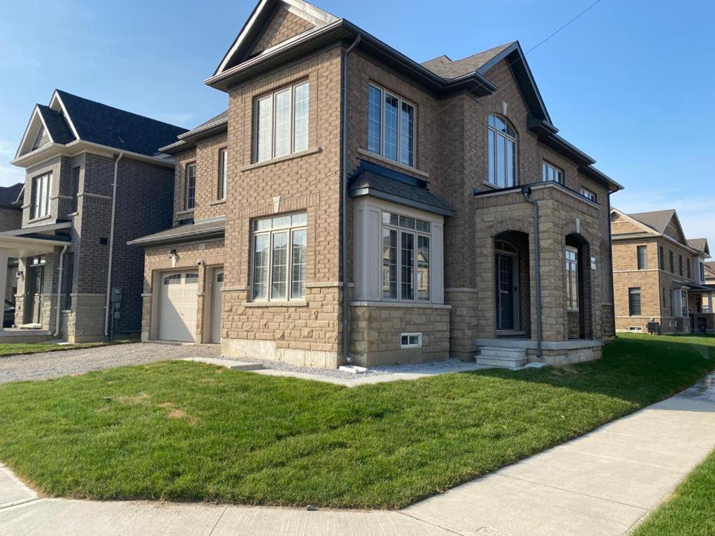 537 Veterans Dr Brampton On L7A 0C4 Villa Ngoại thất bức ảnh