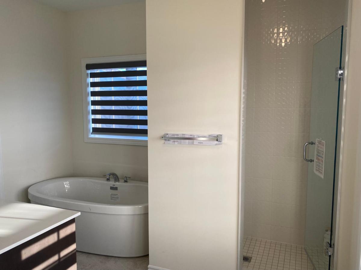 537 Veterans Dr Brampton On L7A 0C4 Villa Ngoại thất bức ảnh